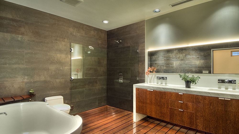 1652337638061 Master Bath 01 College Ave Dhdi