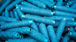 blue_yarn2