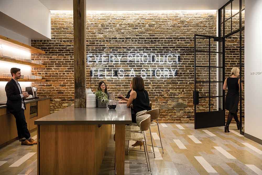 1652340998191 I 0118 Web Dressrm 9 Lg