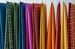 1652341654684 Carnegiemercado Hangers Brights Hr 1652341654684 Carnegiemercado Hangers Brights Hr