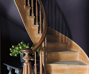 1652342867475 I 1016 Benmoore