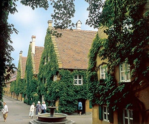 1652343965806 I 1115 Fuggerei