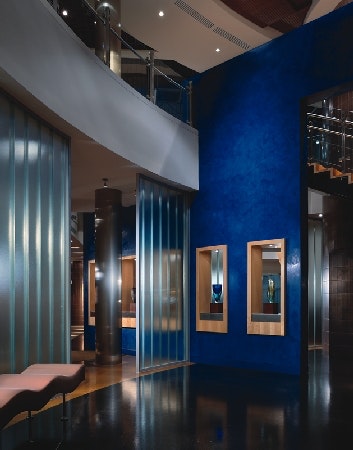 1652355594391 I 0109 Corpdesshowcase05