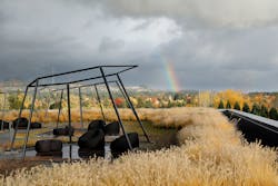 Each of the building’s wings feature inhabitable, interlacing green roof terraces that overlook the wetland. These terraces allow for outdoor workspaces and connection to nature even at the upper levels of the building. Each of the building’s wings feature inhabitable, interlacing green roof terraces that overlook the wetland. These terraces allow for outdoor workspaces and connection to nature even at the upper levels of the building.