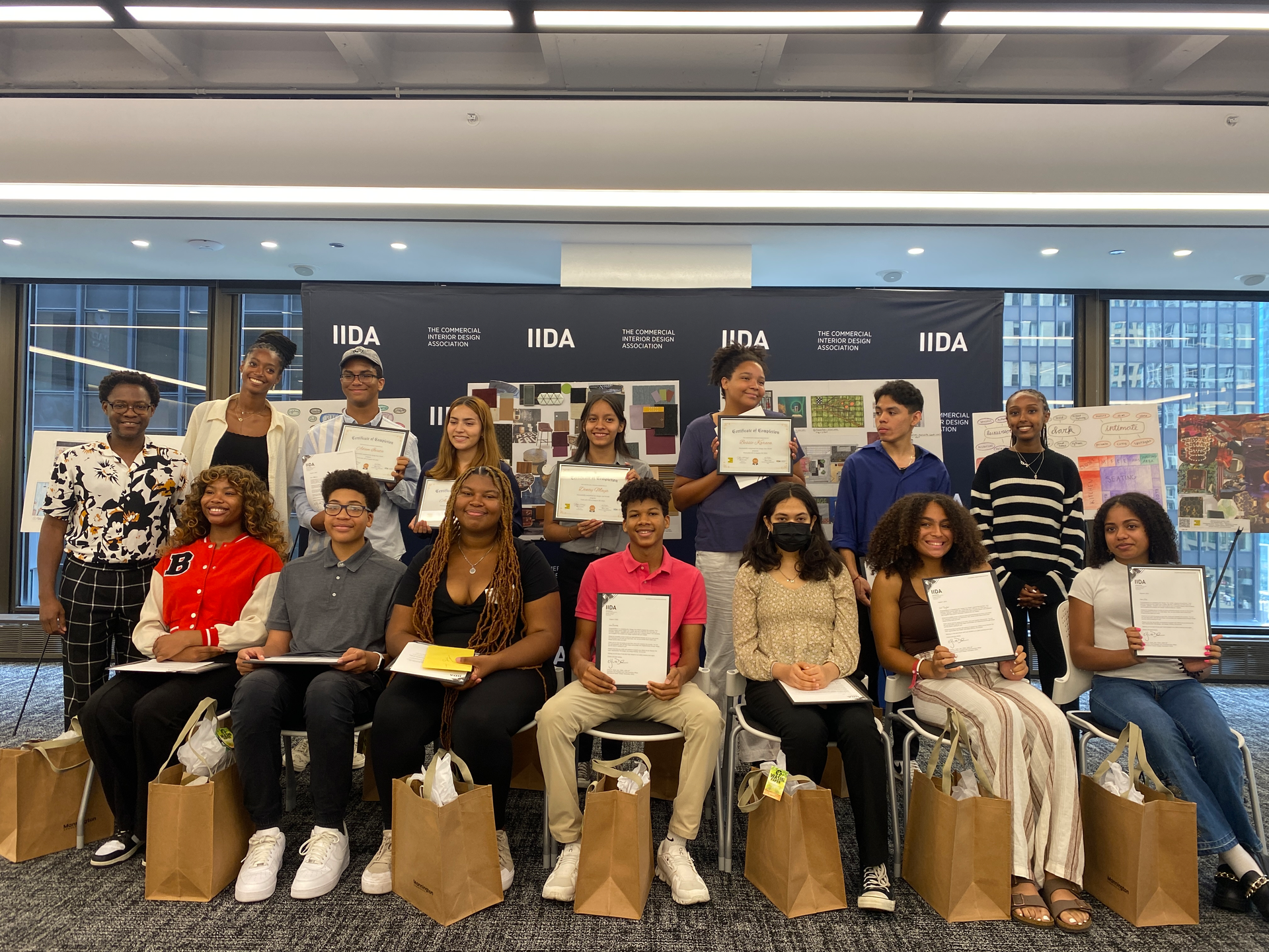 Iida Design Your World 2 6514ef4946757