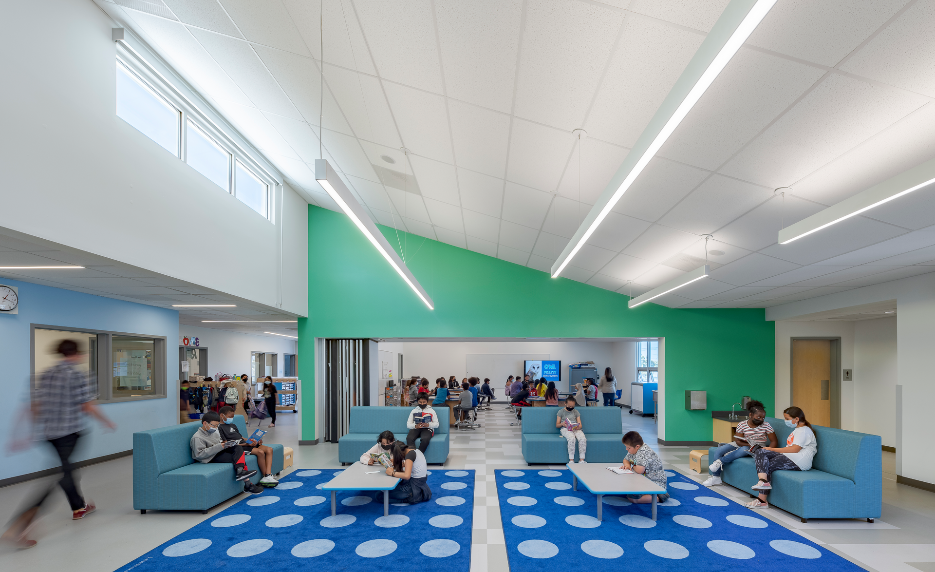 The learning suites offer up a variety of breakout and collaboration spaces.