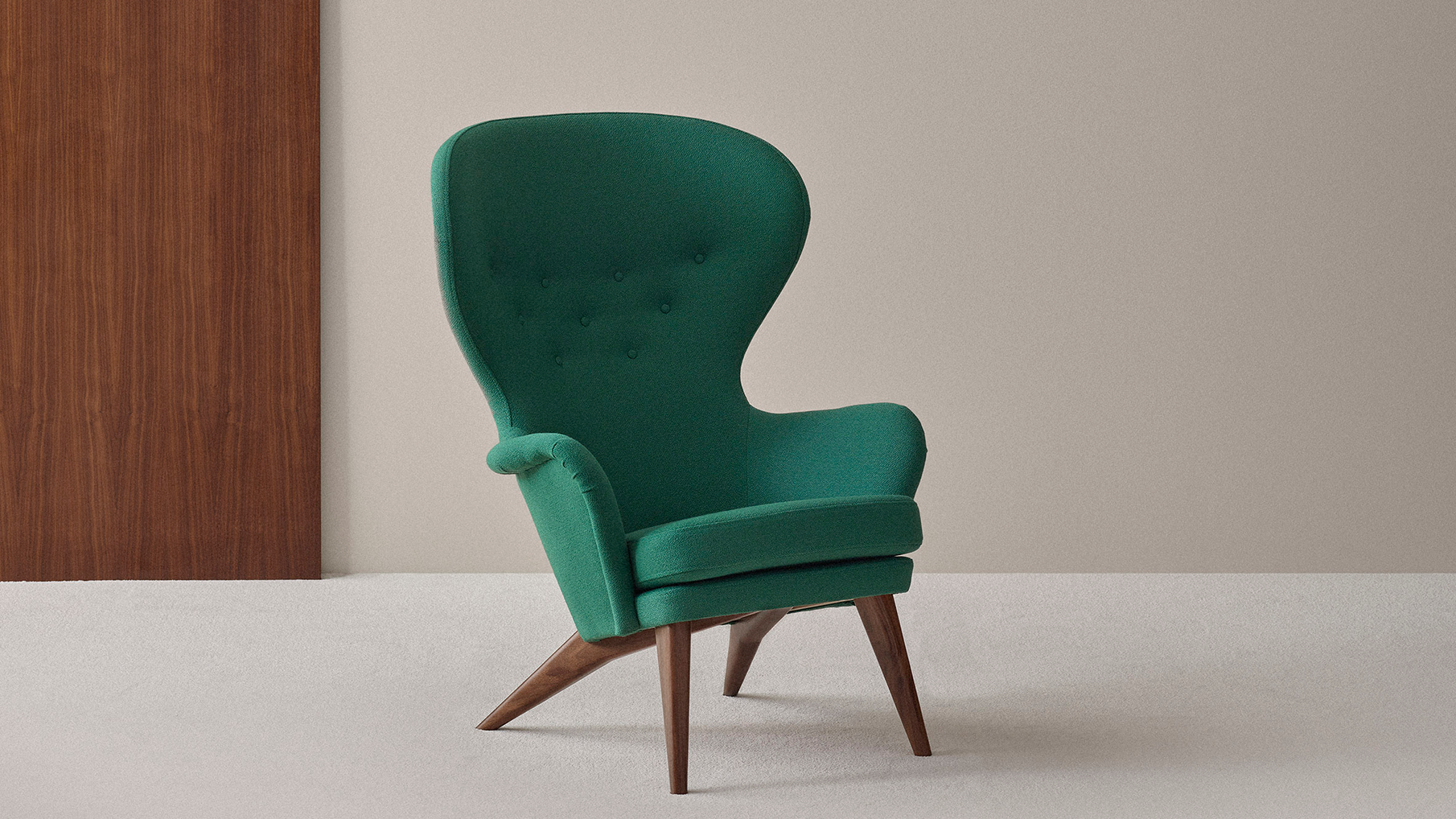 The Siesta lounge chair was designed for support when sitting, while offering an elegance.