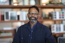 roby-isaac-mannington-commercial-head-shot