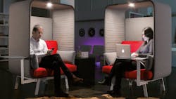 Borgo's Privée single seater with canopy lighting. Borgo's Privée single seater with canopy lighting.