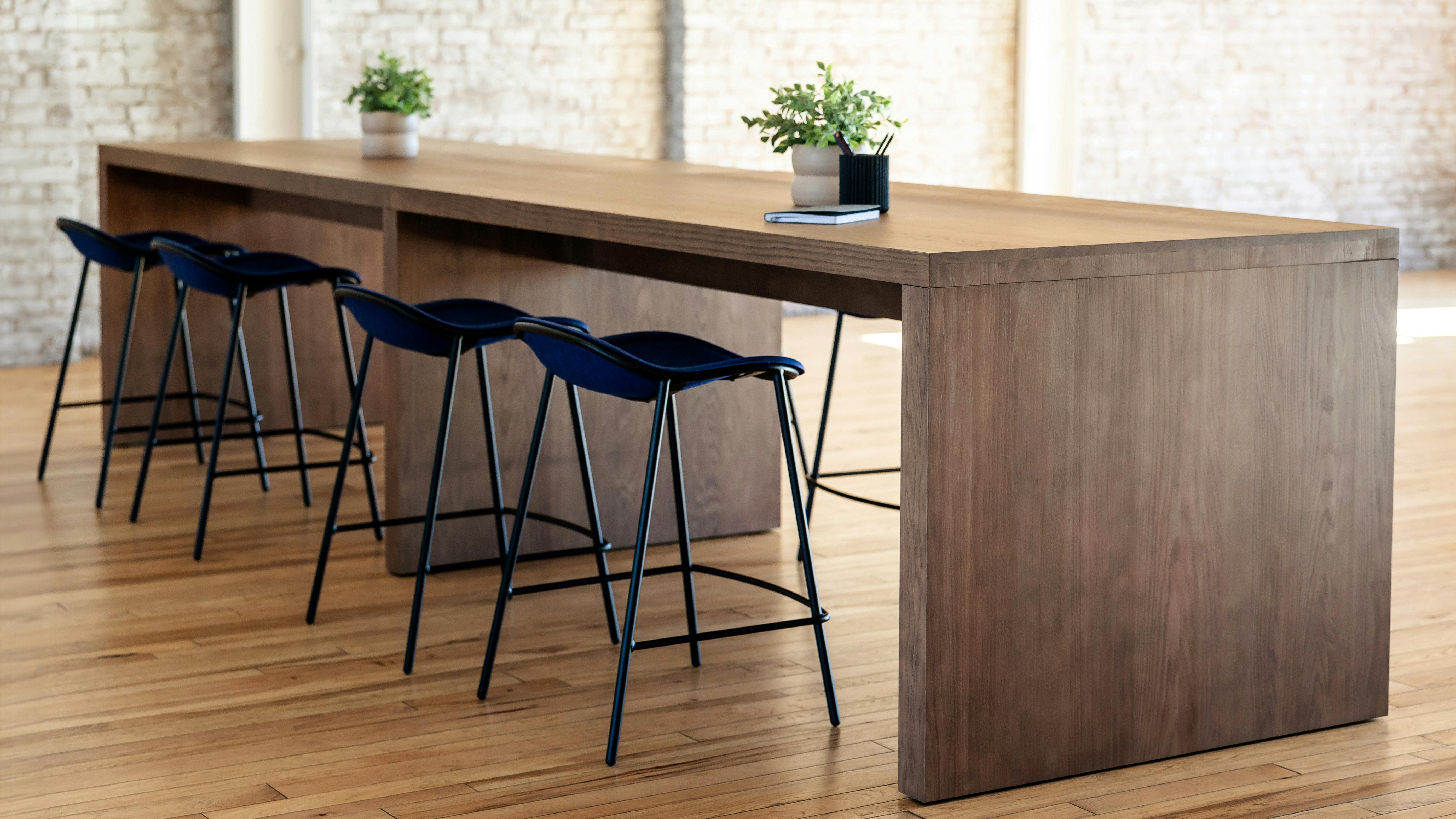 Loci tables come in two sizes and three heights.