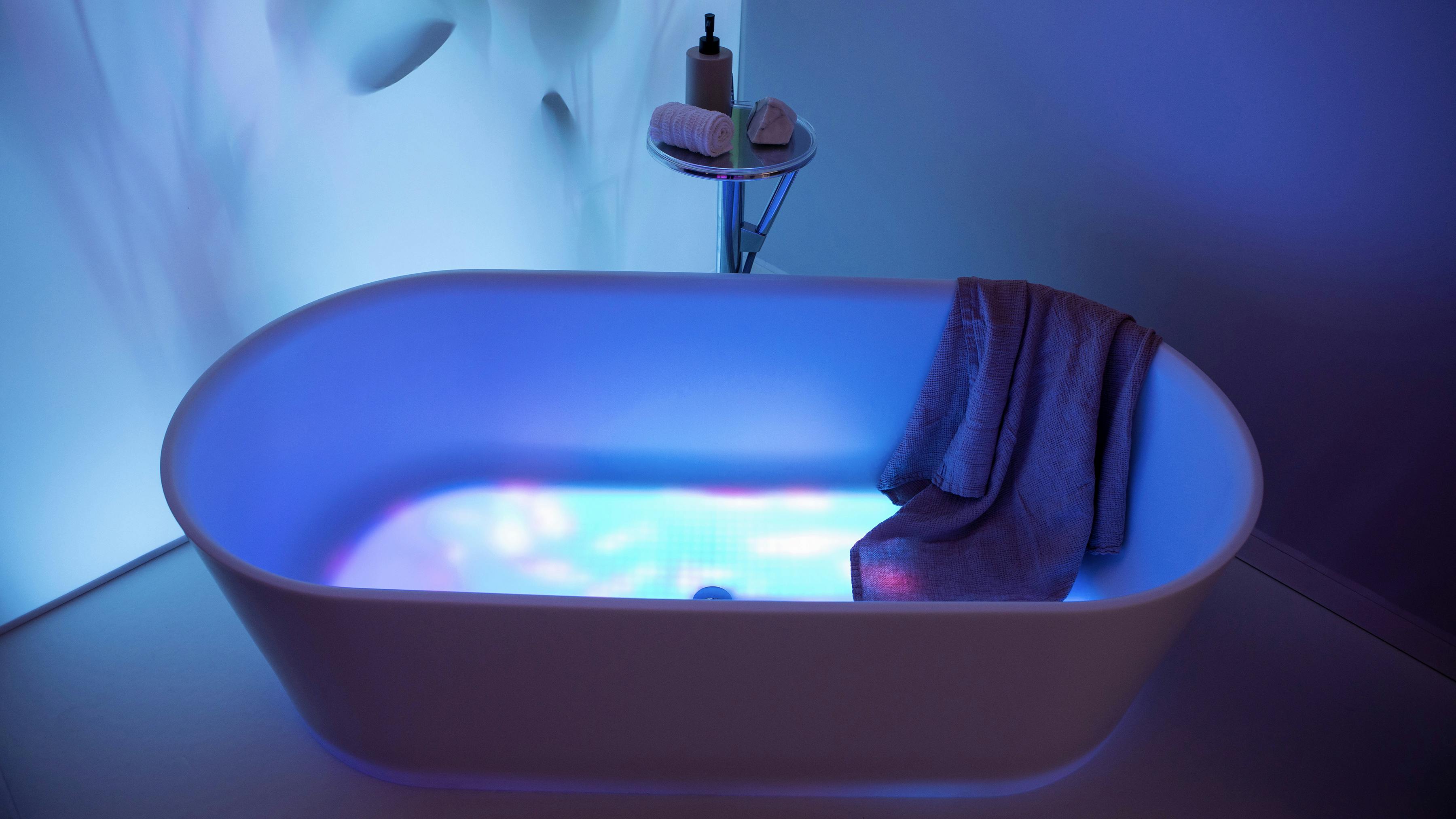 The VAL freestanding oval bathtub designed by German designer Konstantin Grcic, the translucent mineral casting material also feels velvety and warm to touch and maintains the temperature of the water in the bathtub for a long time, avoiding unnecessary water waste.