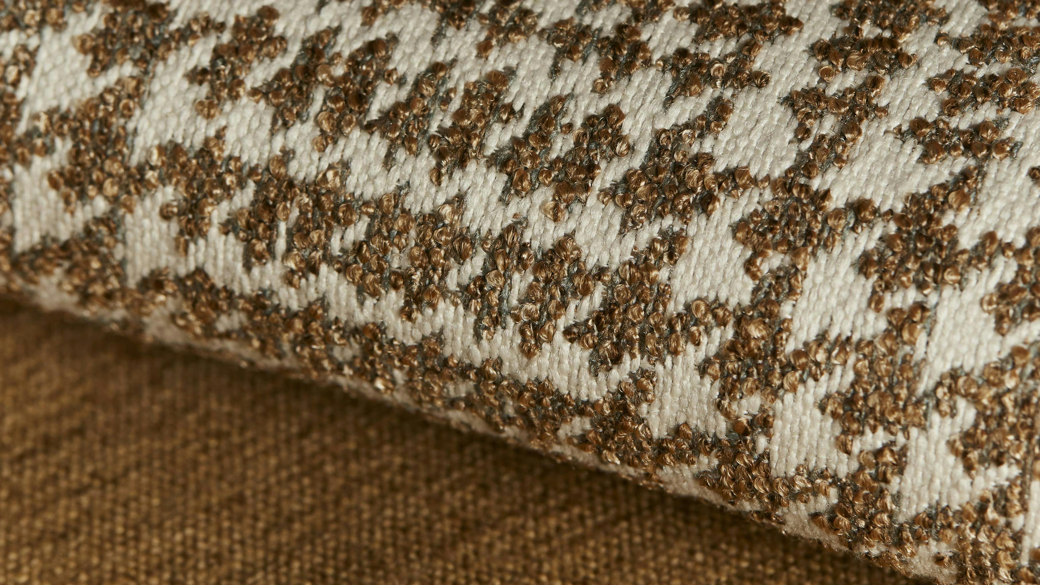 Perrito is a glen plaid houndstooth available in nine fresh hues.