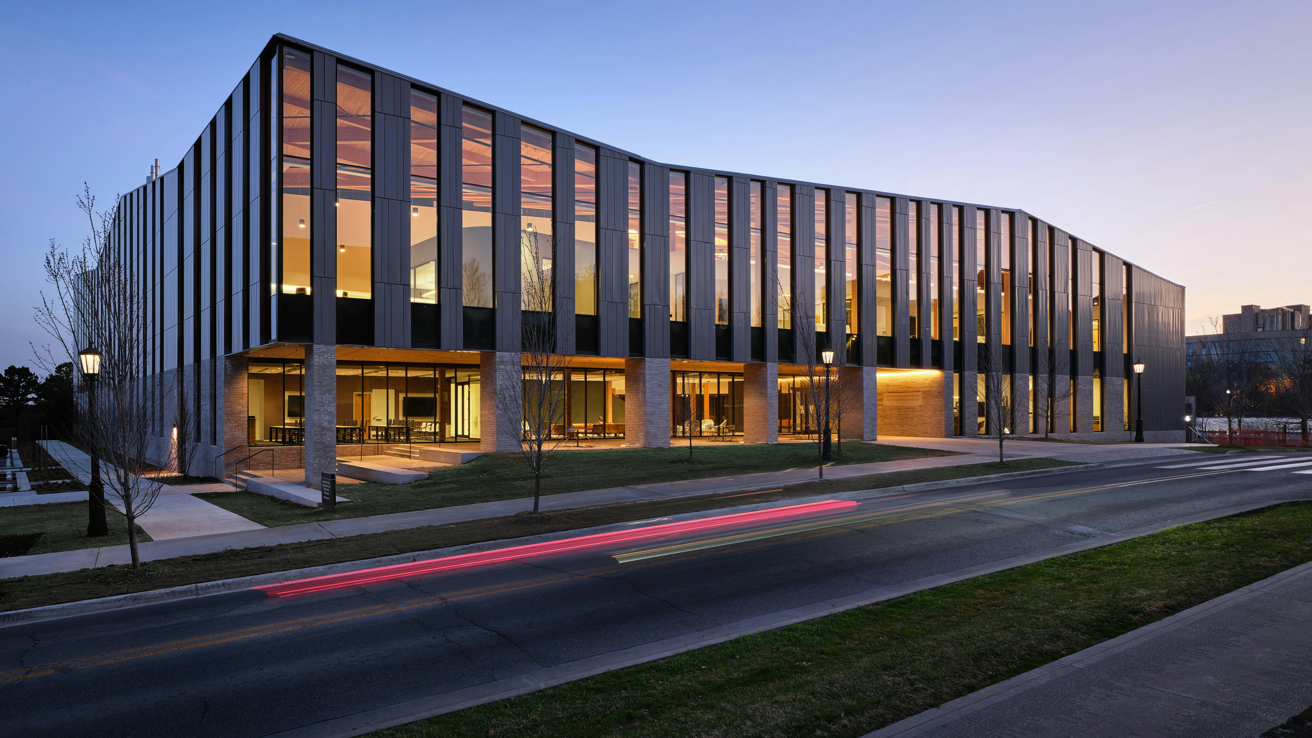Exterior view of University of Arkansas Fayetteville Institute for Integrative & Innovative Research