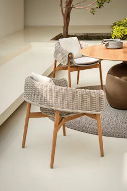 The WRAP Seating Collection comes in lounge and dining chair options. The WRAP Seating Collection comes in lounge and dining chair options.