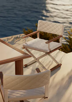 The Canyon Crue Collection is available in dining, counter, and bar heights. The Canyon Crue Collection is available in dining, counter, and bar heights.