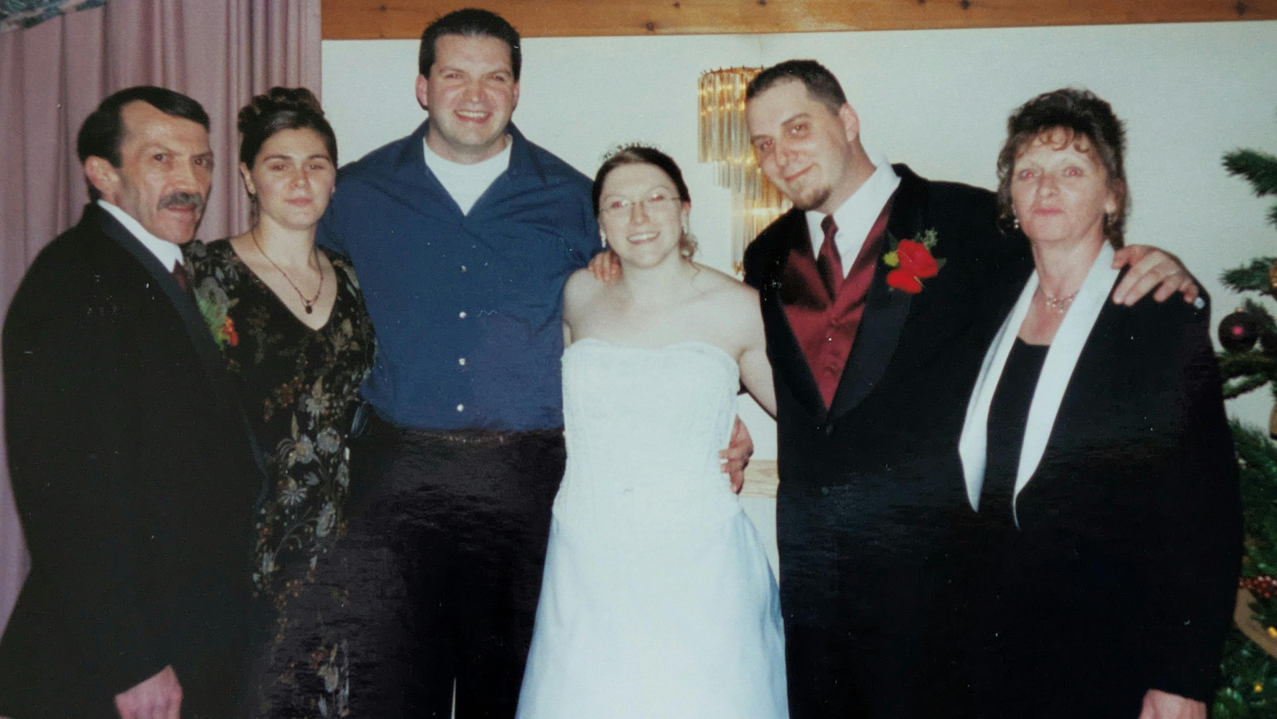 The author's family gathered for a wedding photo, 2003