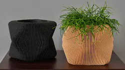 Terre d'ombres accessories are made from maize starch and recycled wood bioplastic. Terre d'ombres accessories are made from maize starch and recycled wood bioplastic.