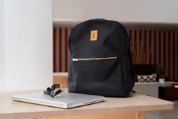 New Hope Girls used Nassimi’s pattern Imperial 1800 to create a backpack.